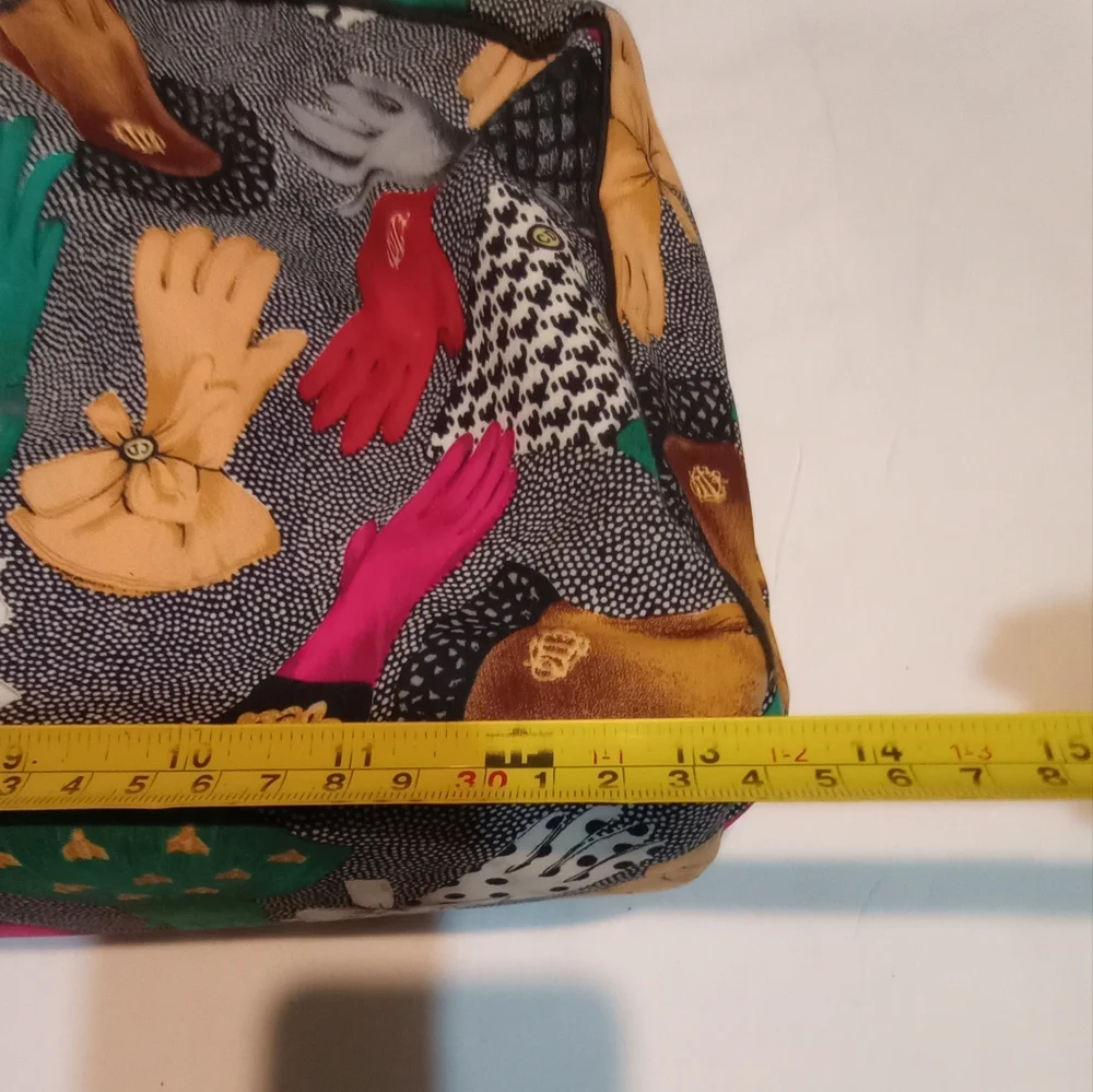 Christian Dior Gloves Print Vanity Bag - Picture 13 of 16